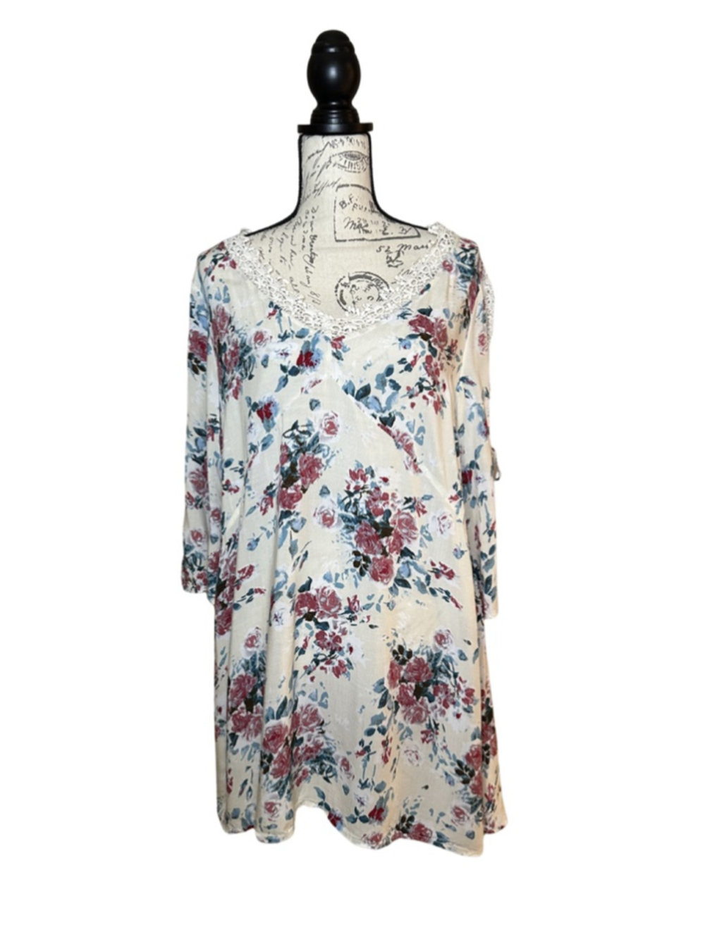 Umgee Sz Medium Floral Tunic Dress w Lace and Cold Shoulders that tie flowy boho
